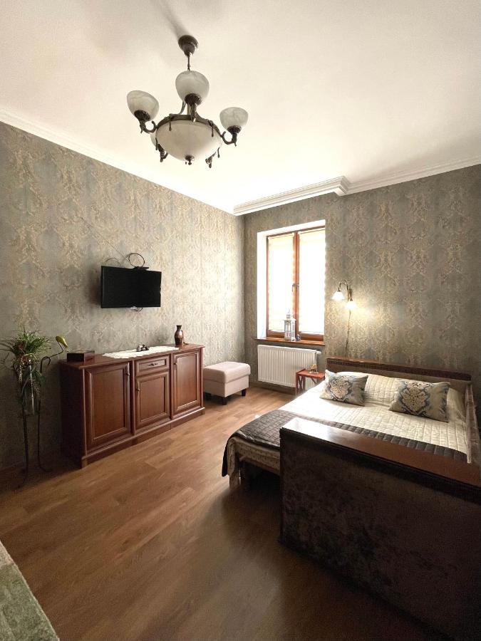 Apartment On Franka Львов Экстерьер фото